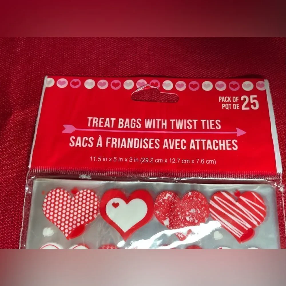 ❤️🥰❤️ + NEW! Love Theme Treat Bags  Bundle BONUS Bottle Bag Includes 100+…
